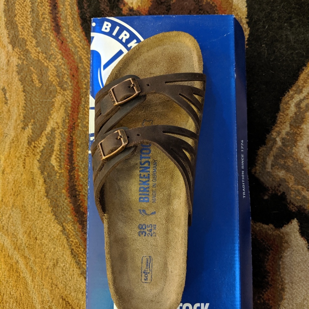 Birkenstock Granada Soft Footbed size 7 Narrow